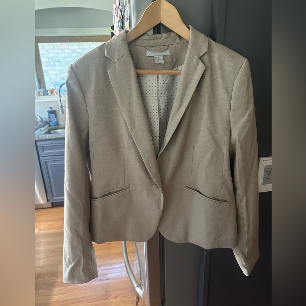 Light tan colored H&M blazer
